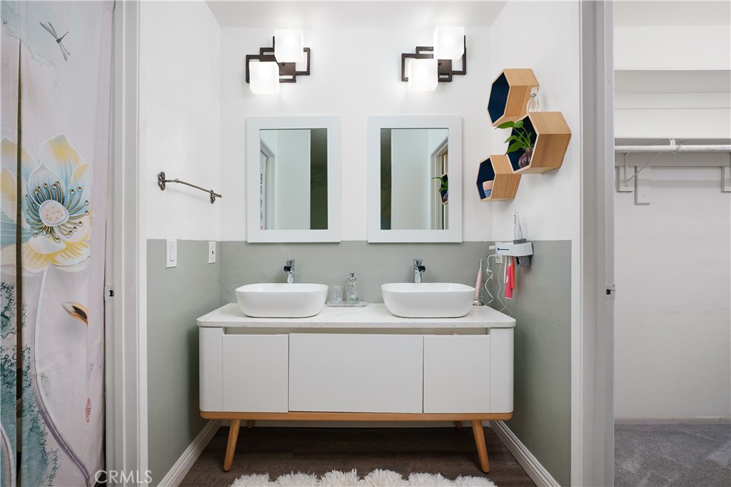 6595 Elderberry Court