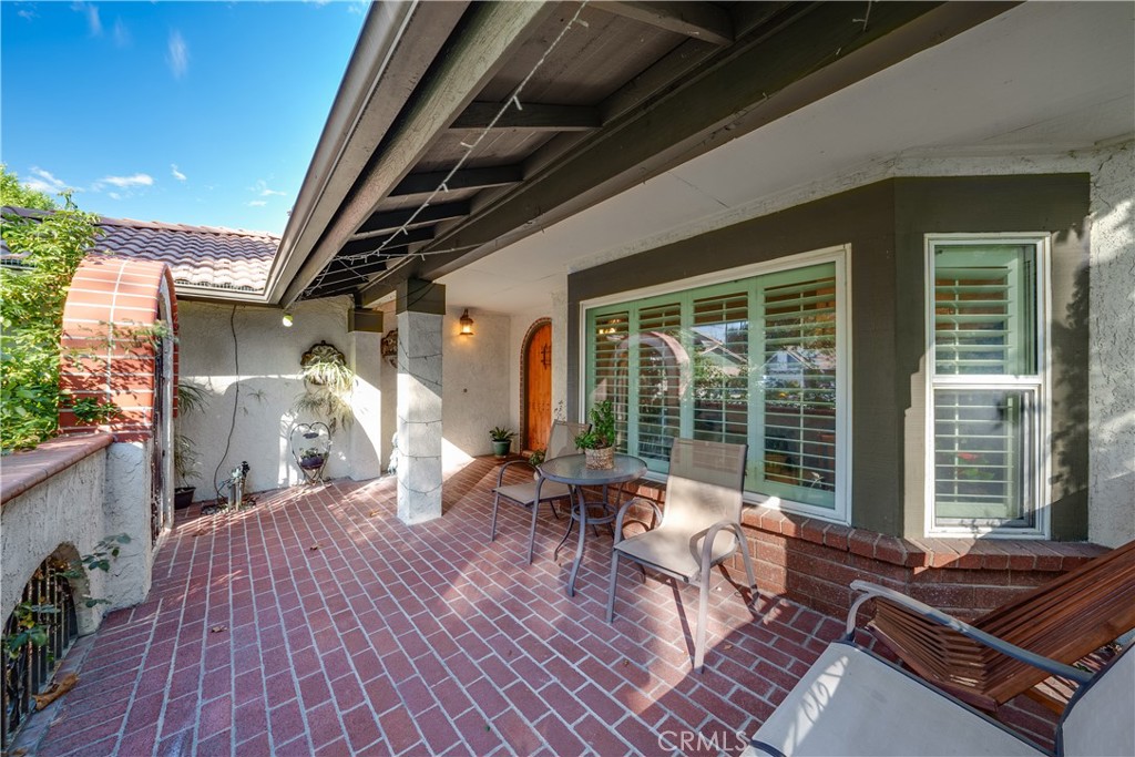 6595 Elderberry Court