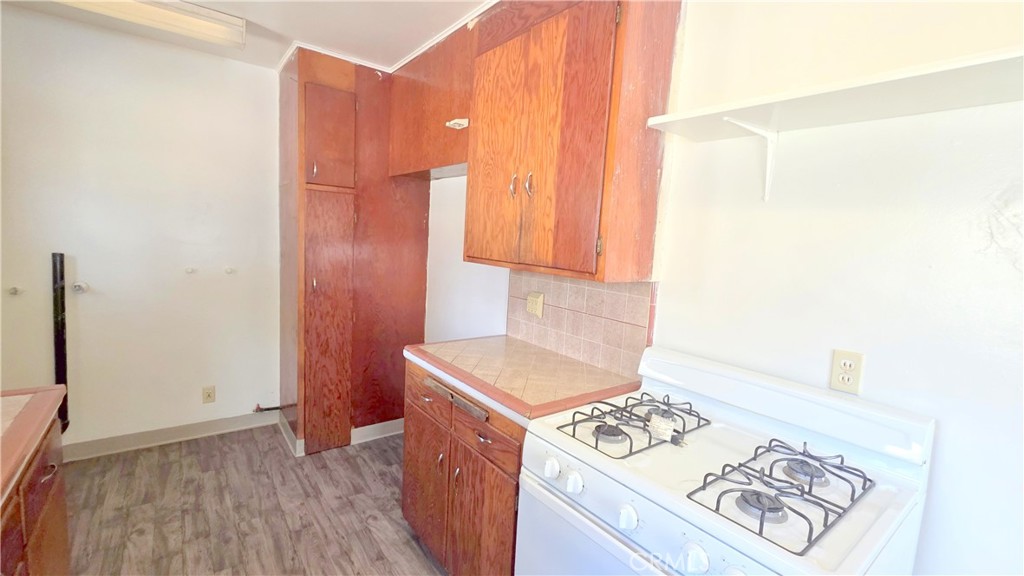 374 N 9th Avenue