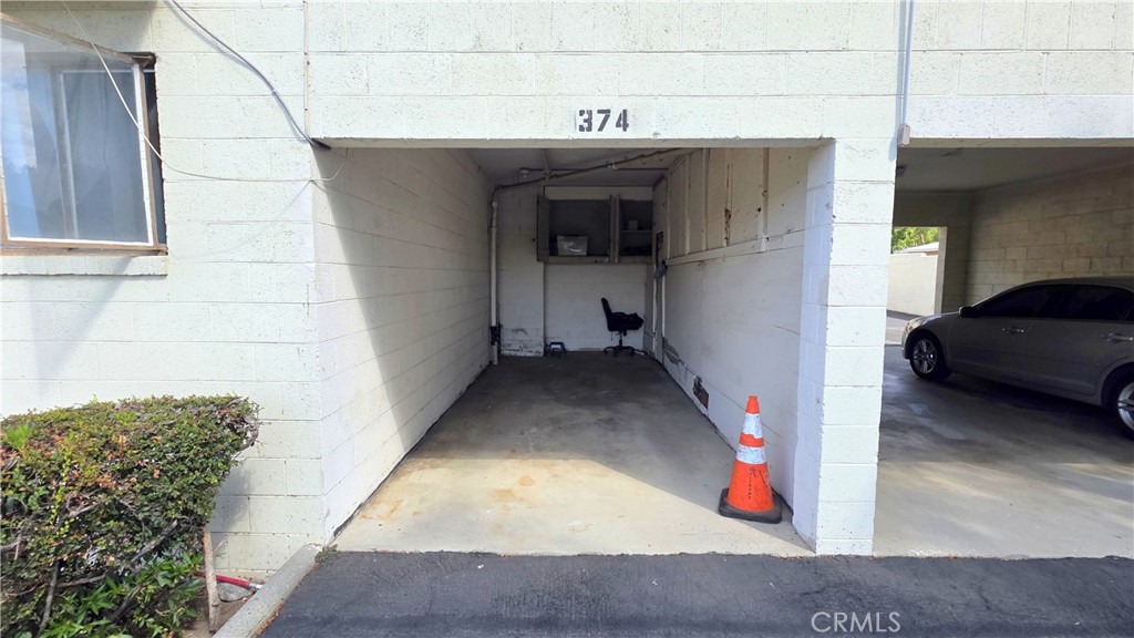 374 N 9th Avenue