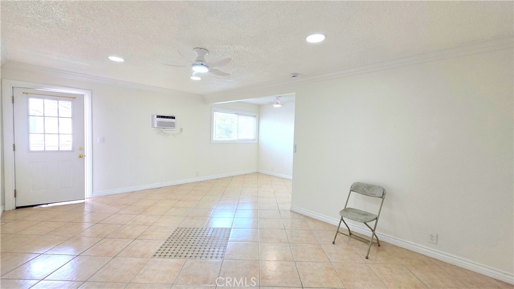 3733 Durfee 10