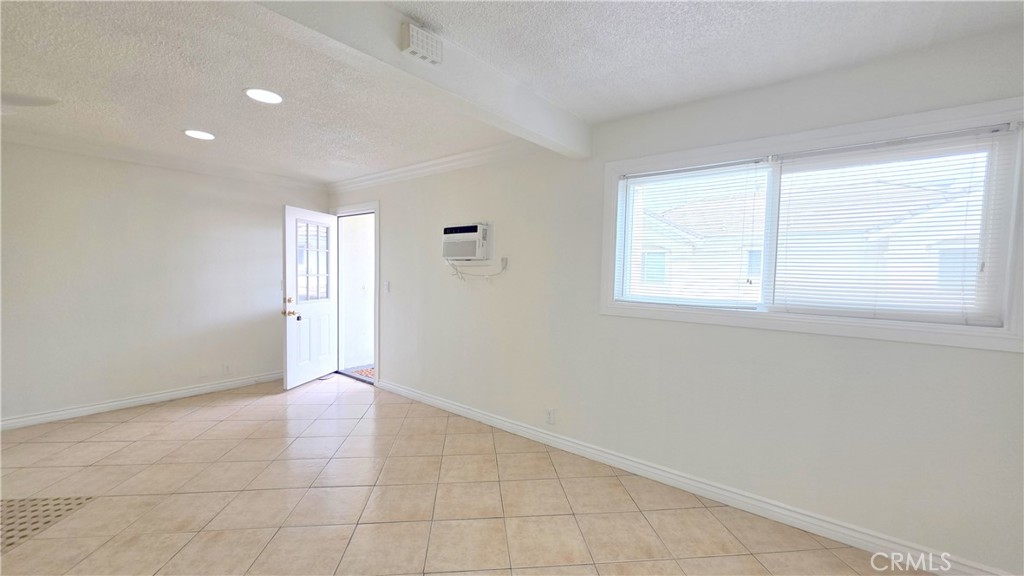 3733 Durfee 10