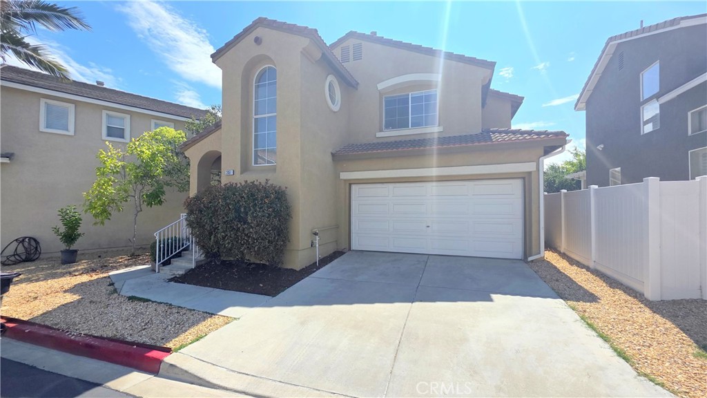 2851 Calle Lumina