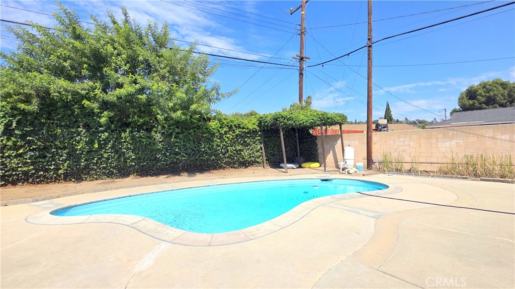 1185 Douglass Drive