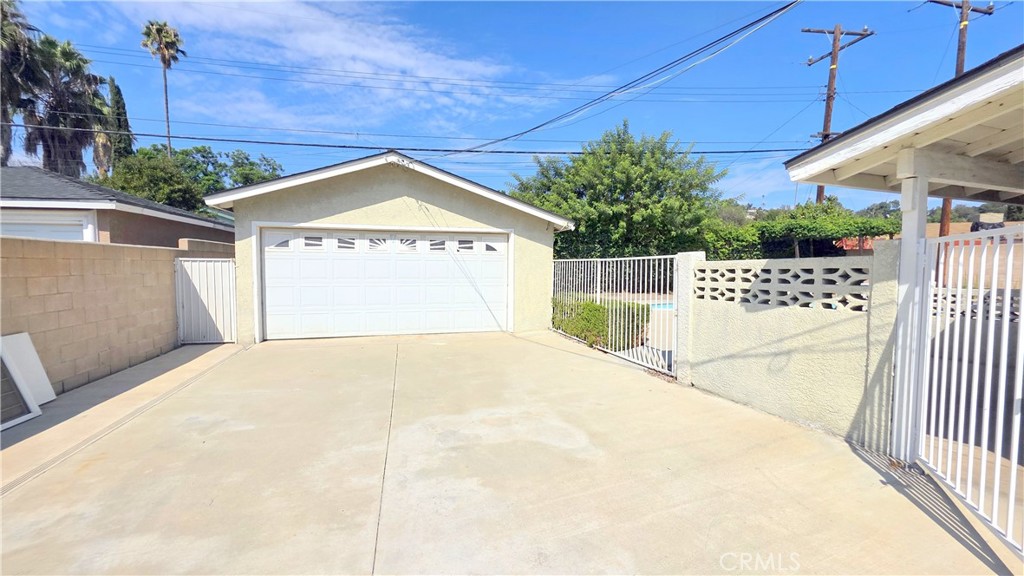 1185 Douglass Drive
