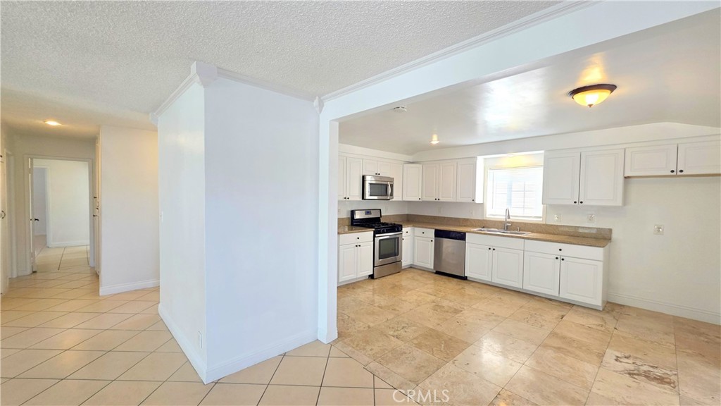 1185 Douglass Drive