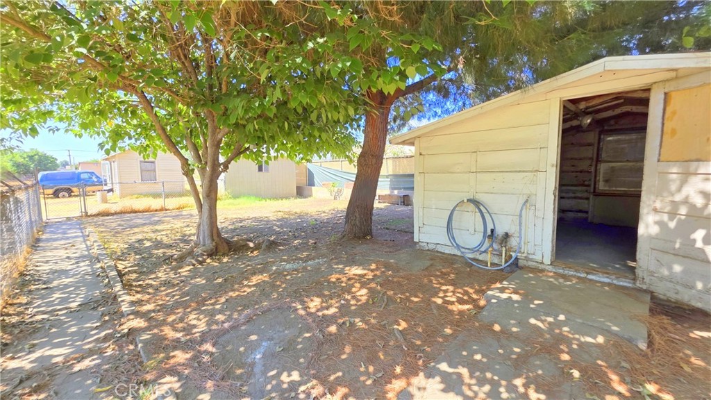 855 N Campus Avenue