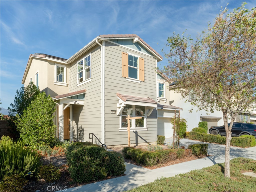 3011 E Silver Sky Dr