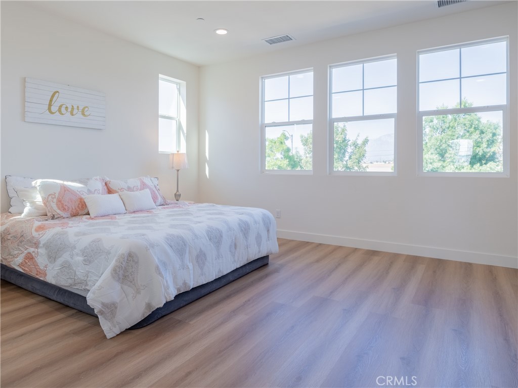 3011 E Silver Sky Dr