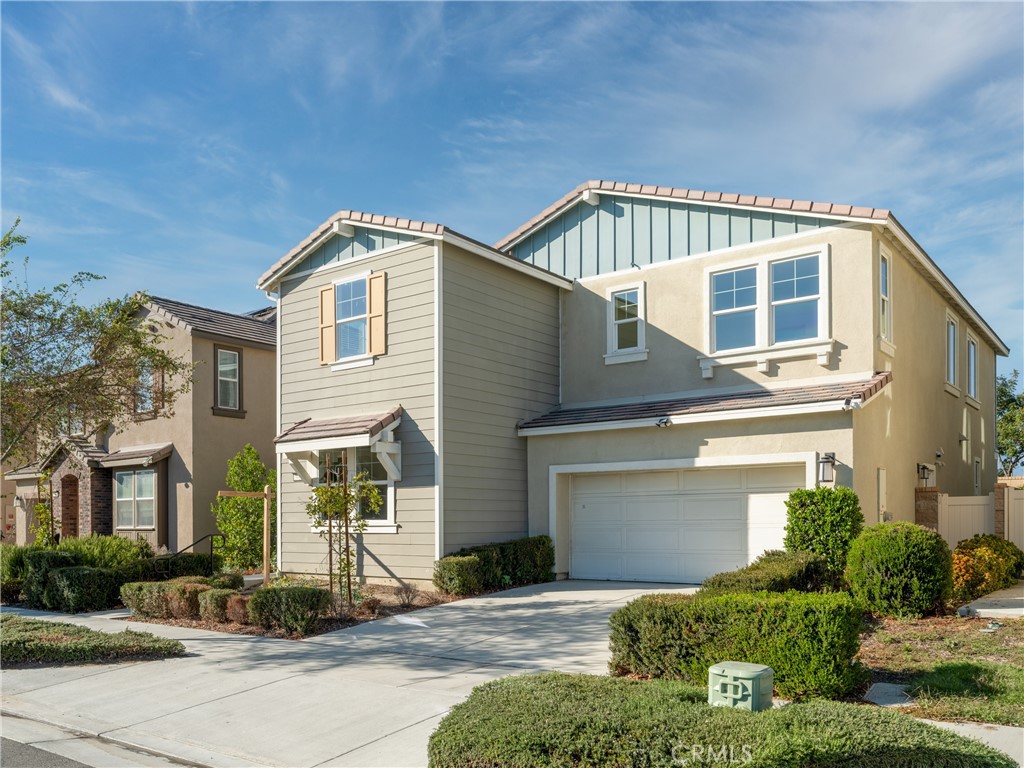 3011 E Silver Sky Dr