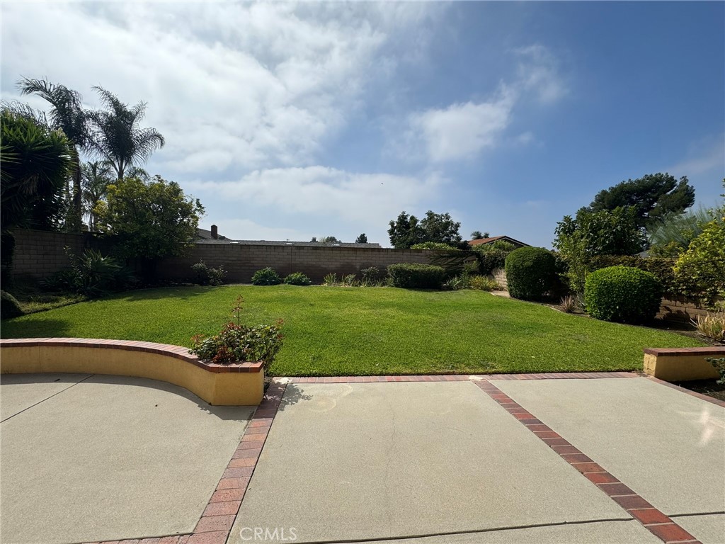 22522 Birds Eye Drive