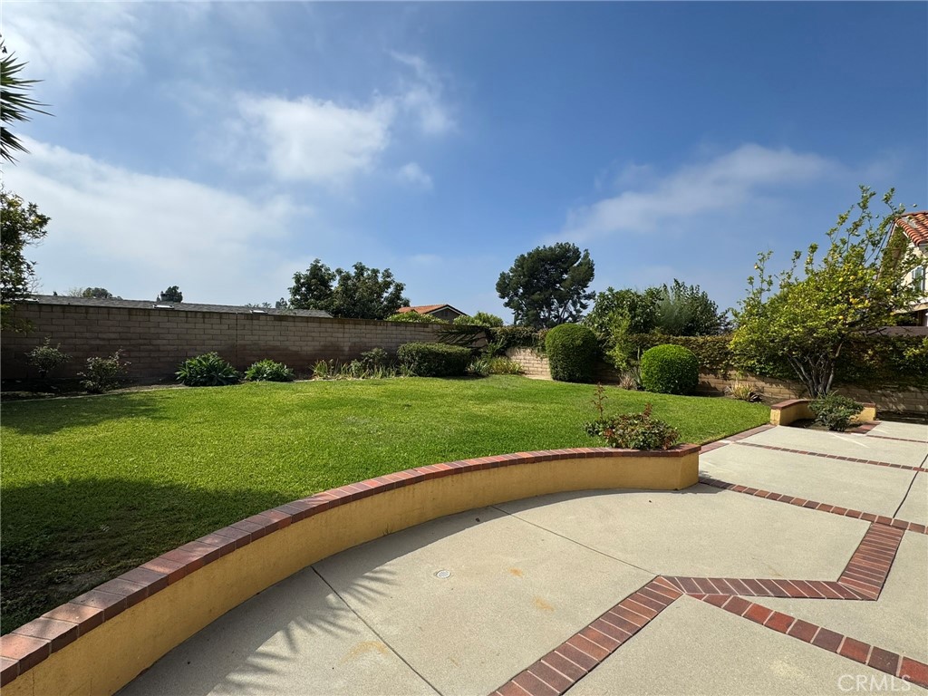 22522 Birds Eye Drive