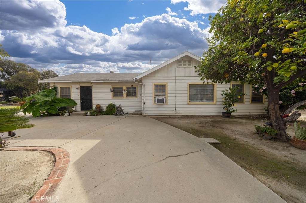 12203 Klingerman Street