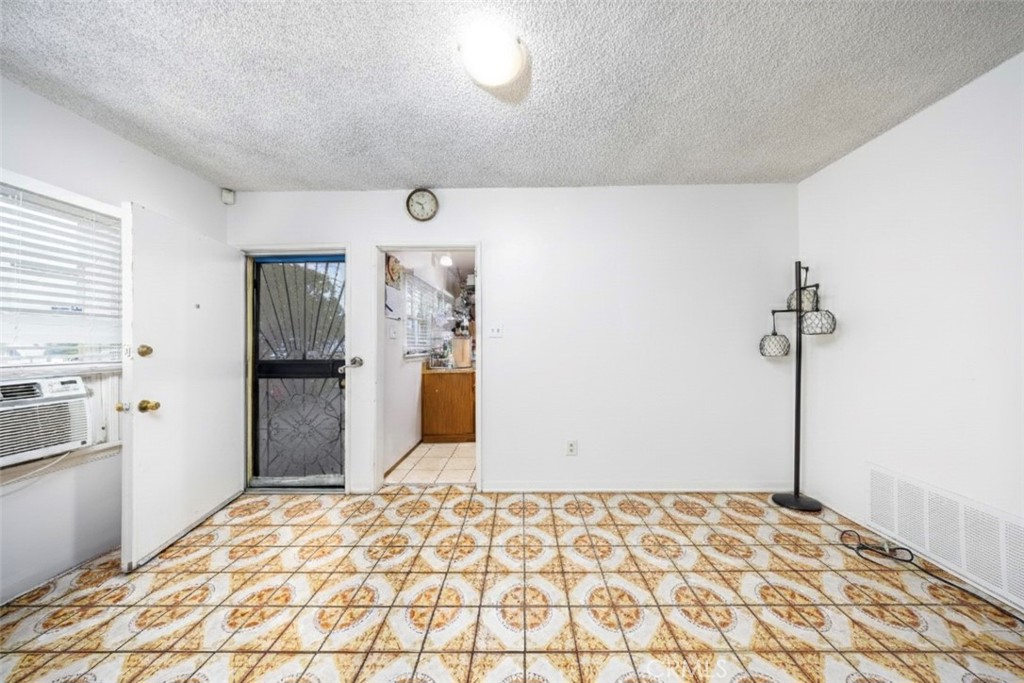 12203 Klingerman Street