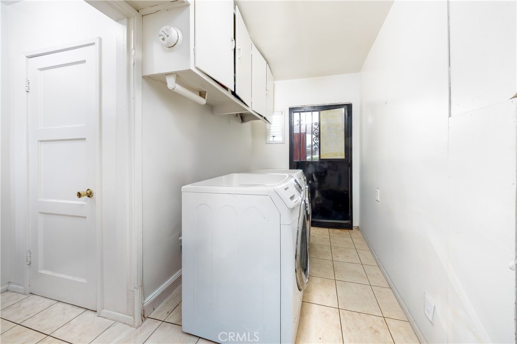 12203 Klingerman Street