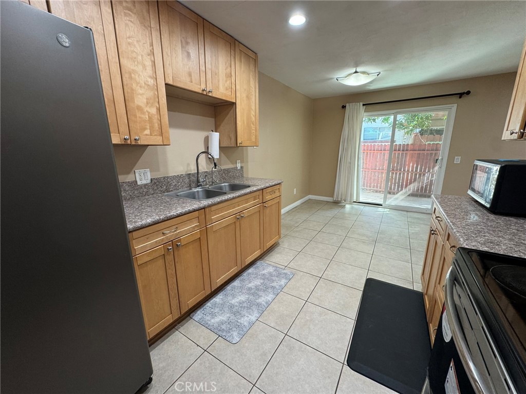 23659 Golden Springs F4
