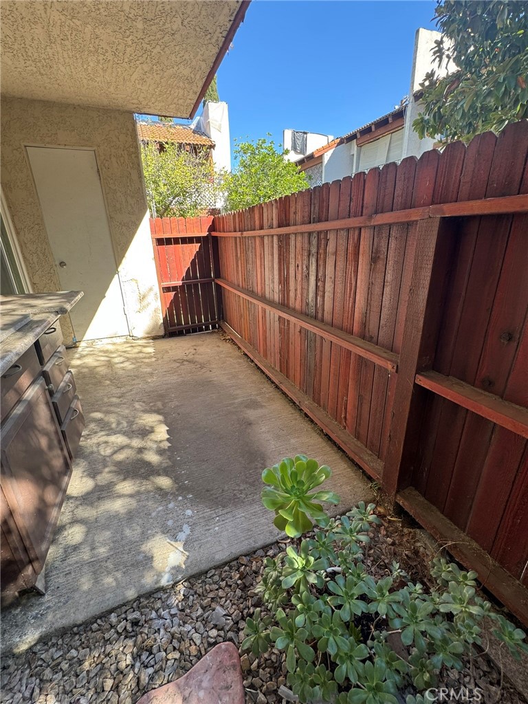 23659 Golden Springs F4