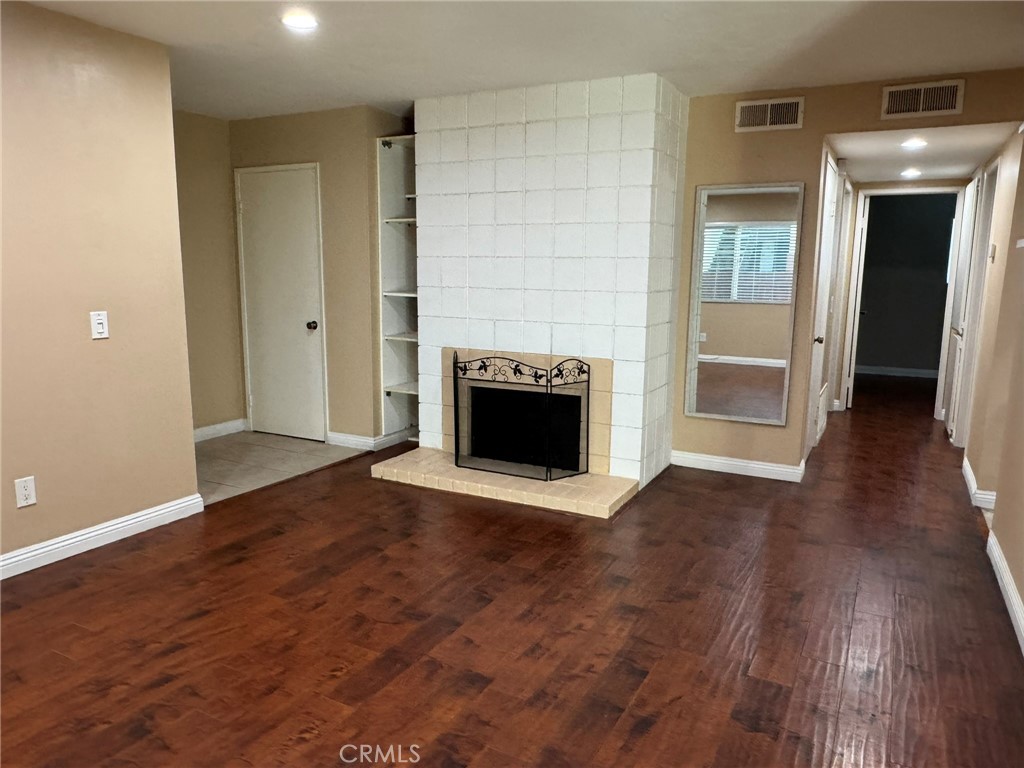 23659 Golden Springs F4