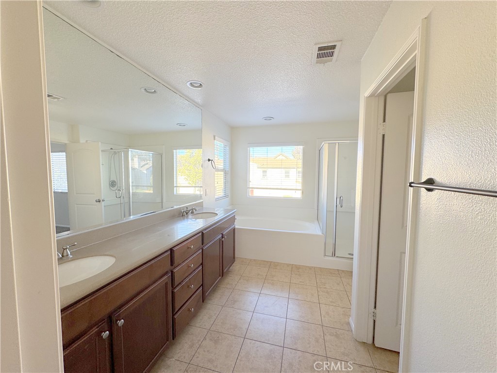877 Havasu Street