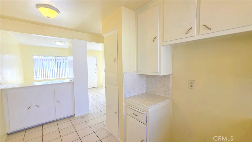 1026 W Granada Court 16