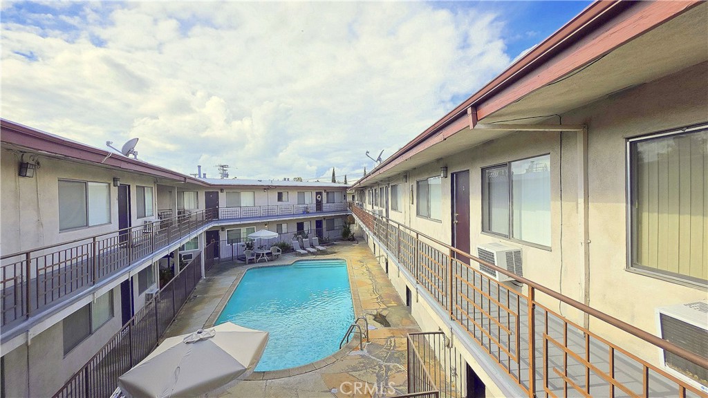 1026 W Granada Court 16