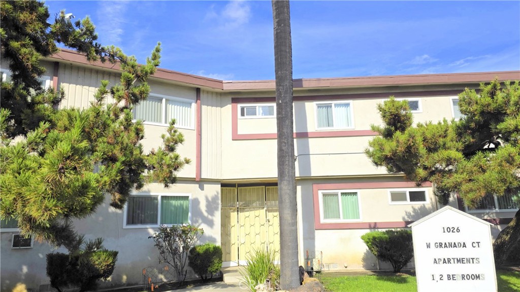 1026 W Granada Court 16