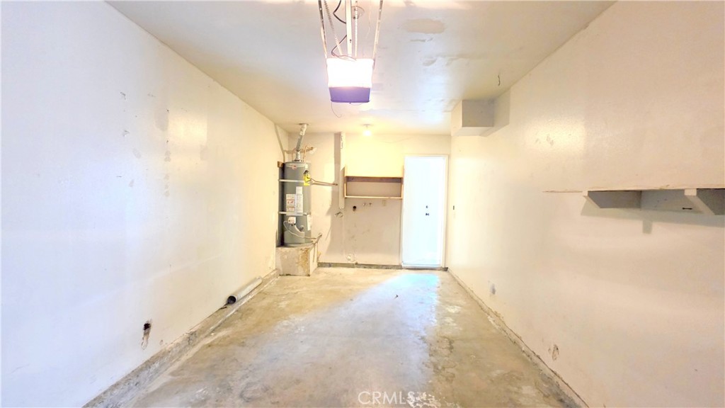 937 E Deodar Street 7