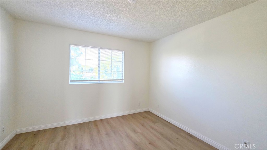 937 E Deodar Street 7
