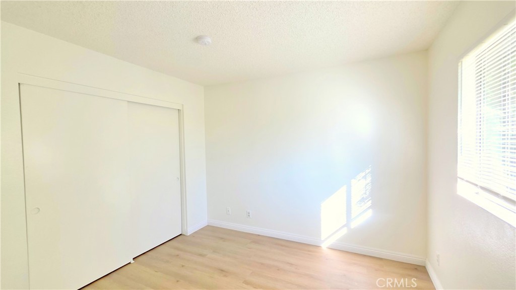 937 E Deodar Street 7