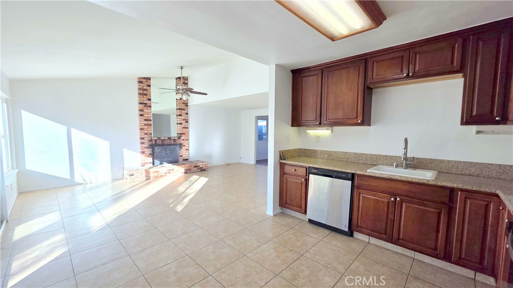 2632 S Calaveras Place