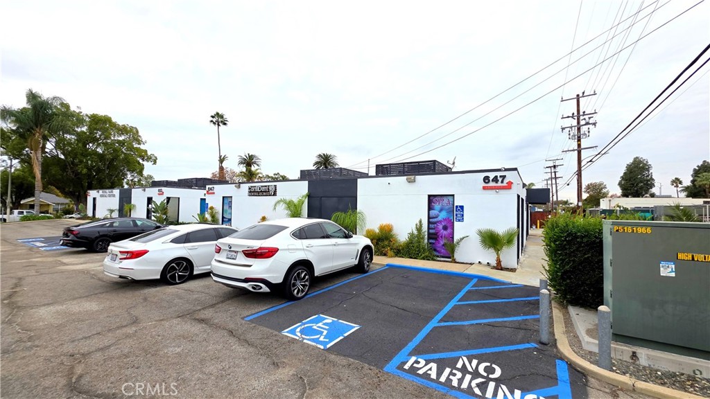 647 E E Street 102
