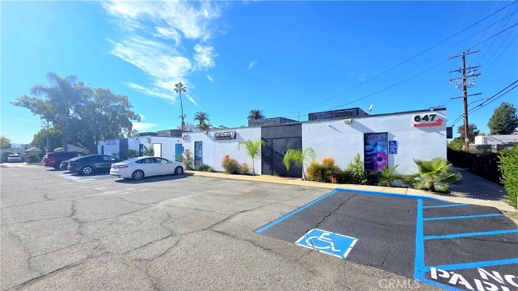 647 E E Street 102