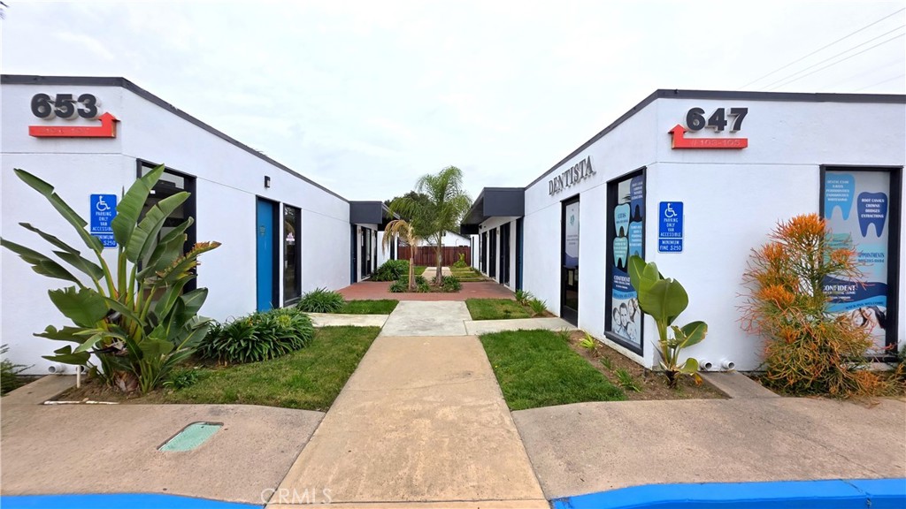 647 E E Street 102