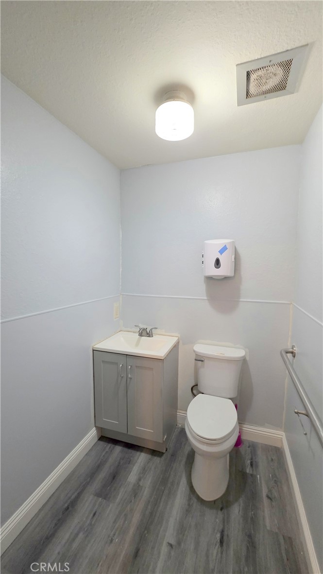 647 E E Street 102