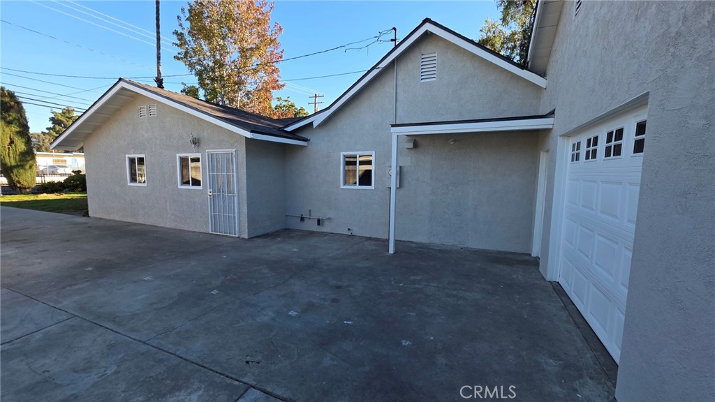 1186 W 9th