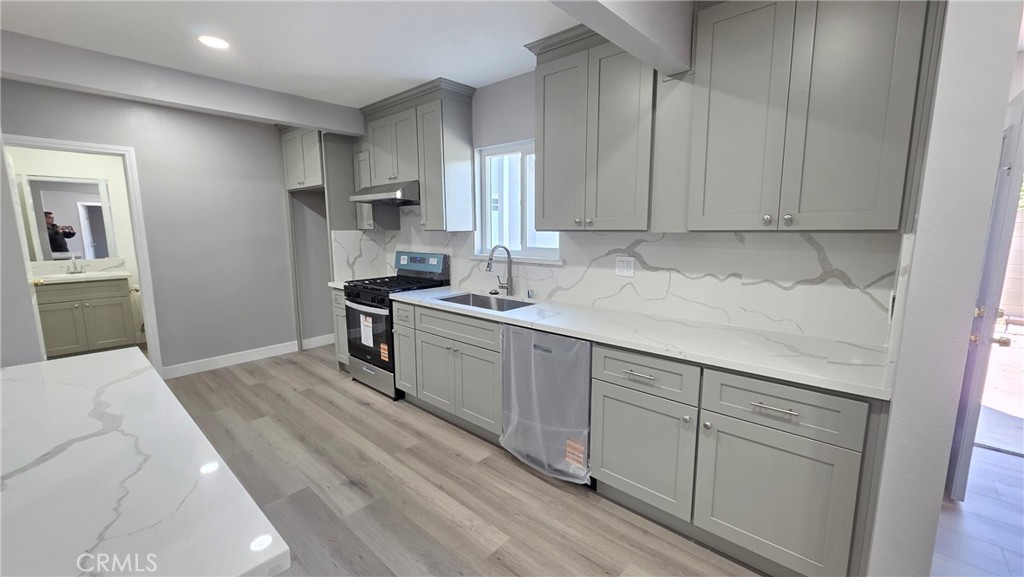 1186 W 9th