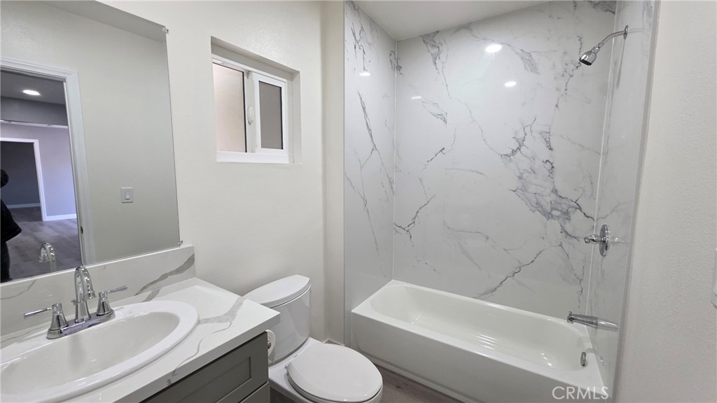 1186 W 9th