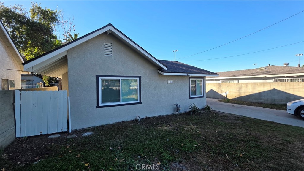 1186 W 9th