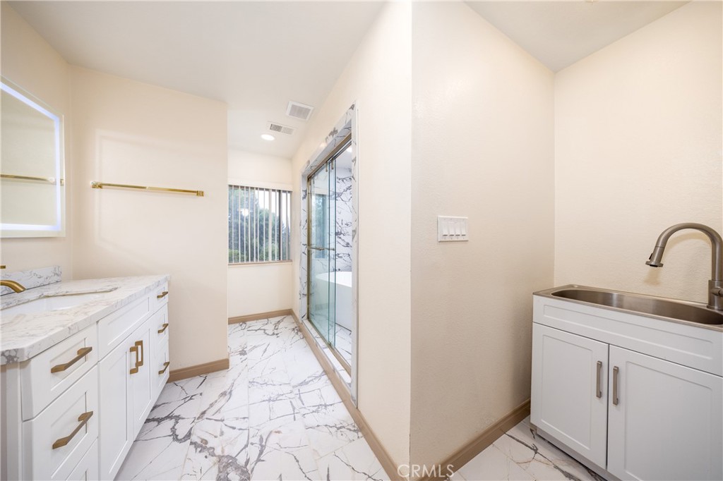 2831 Steeplechase Lane