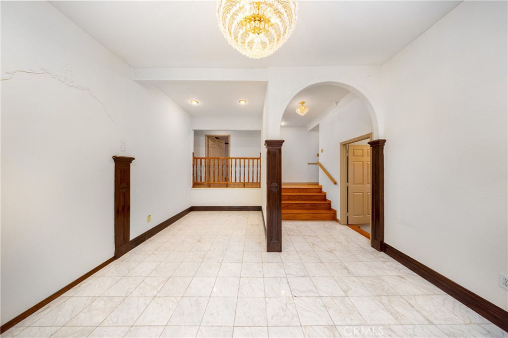 2831 Steeplechase Lane