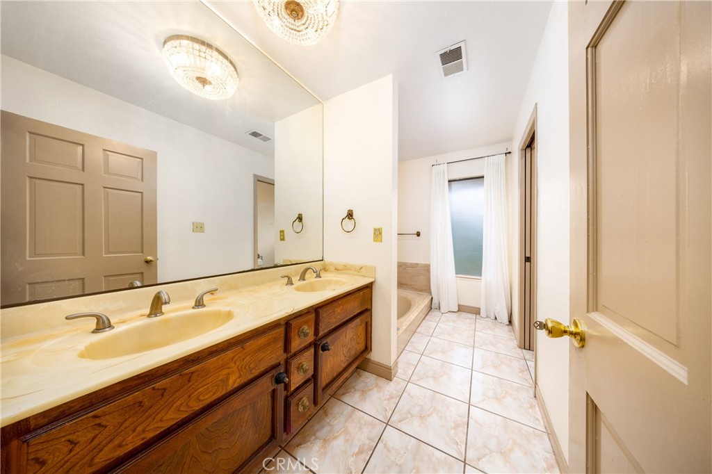 2831 Steeplechase Lane