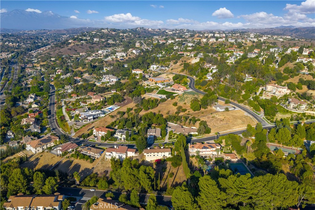 2831 Steeplechase Lane