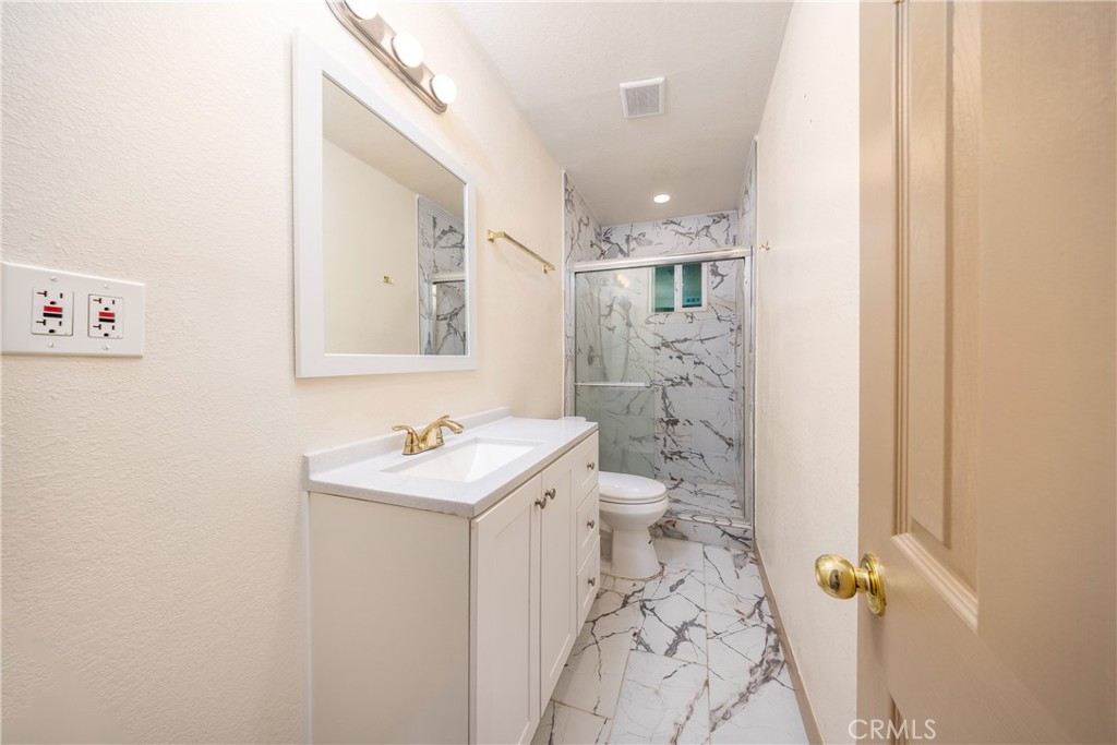 2831 Steeplechase Lane