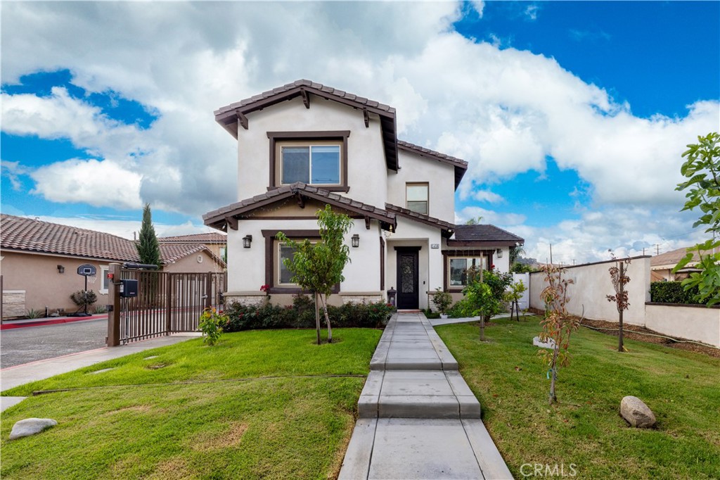 1456 W 11th
