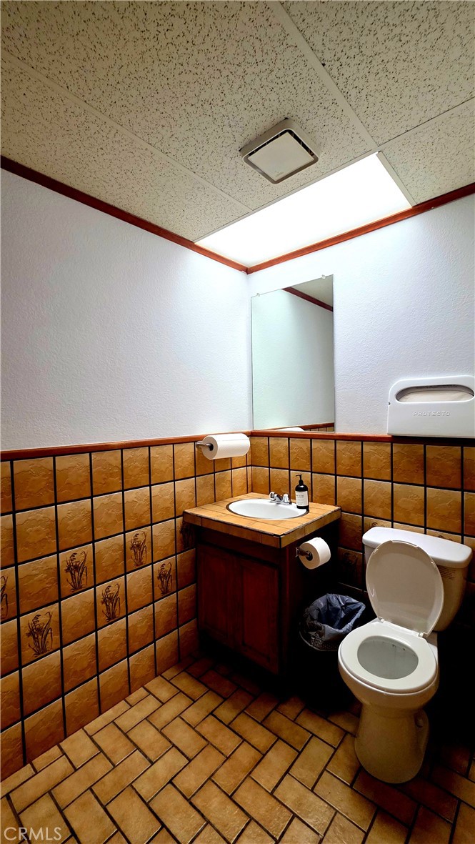 223 S Glendora Avenue 203