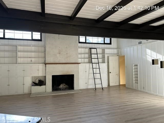 1295 Loma Vista