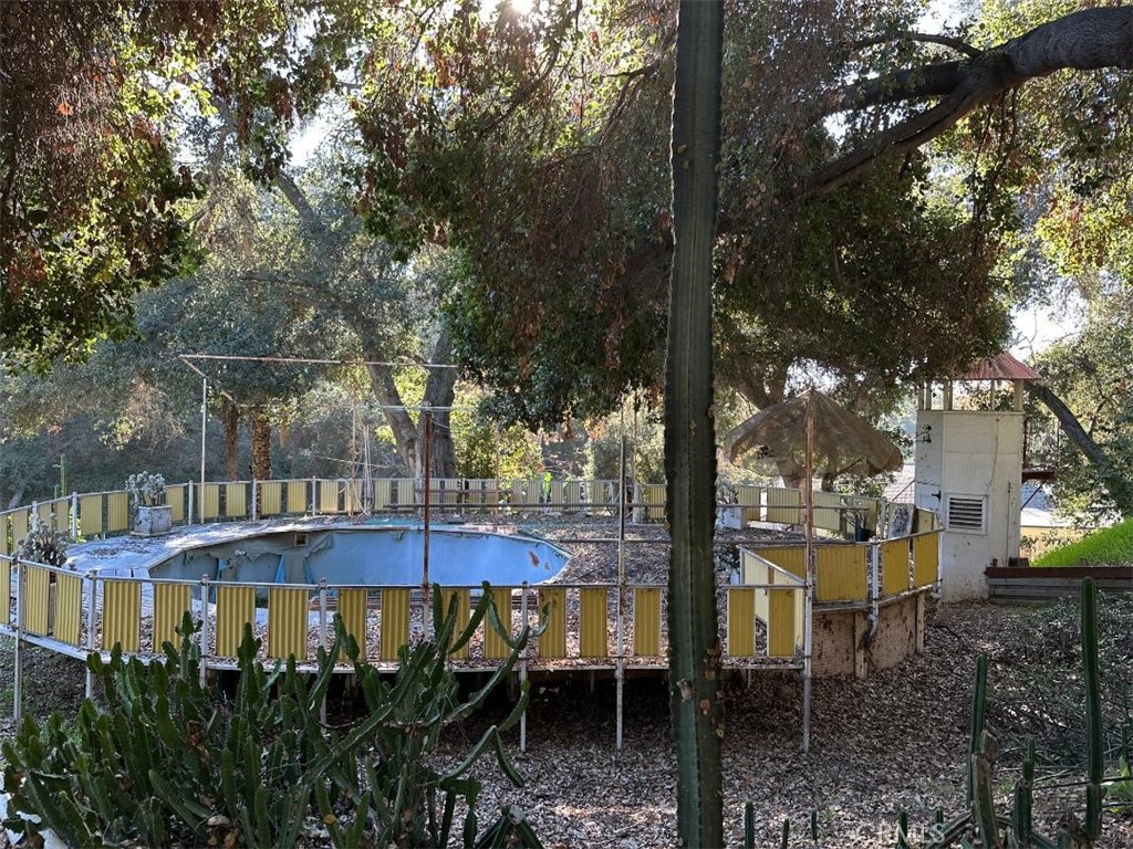 1295 Loma Vista