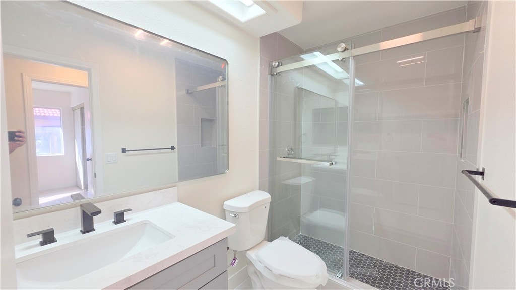 1100 Cloverdale Street