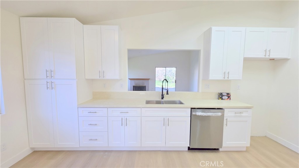 1100 Cloverdale Street