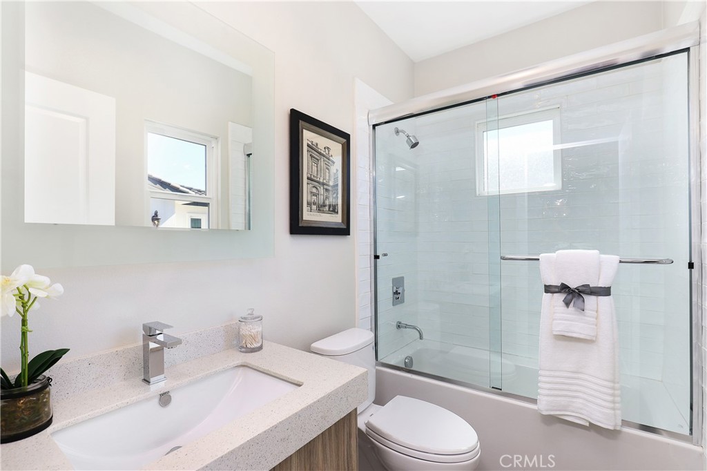 1 Spyglass Avenue